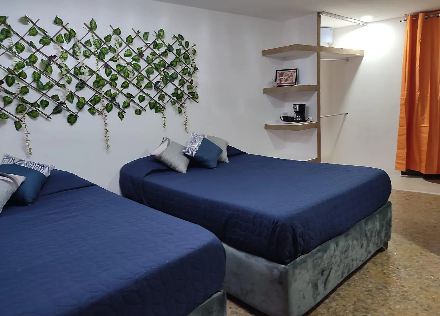 Hostal Vitta Guadalajara 0*,