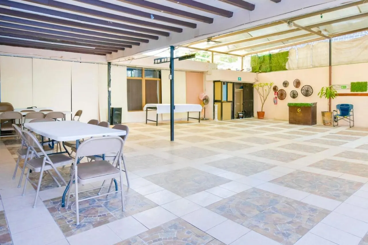 גואדלחארה Hostal Vitta בית הארחה