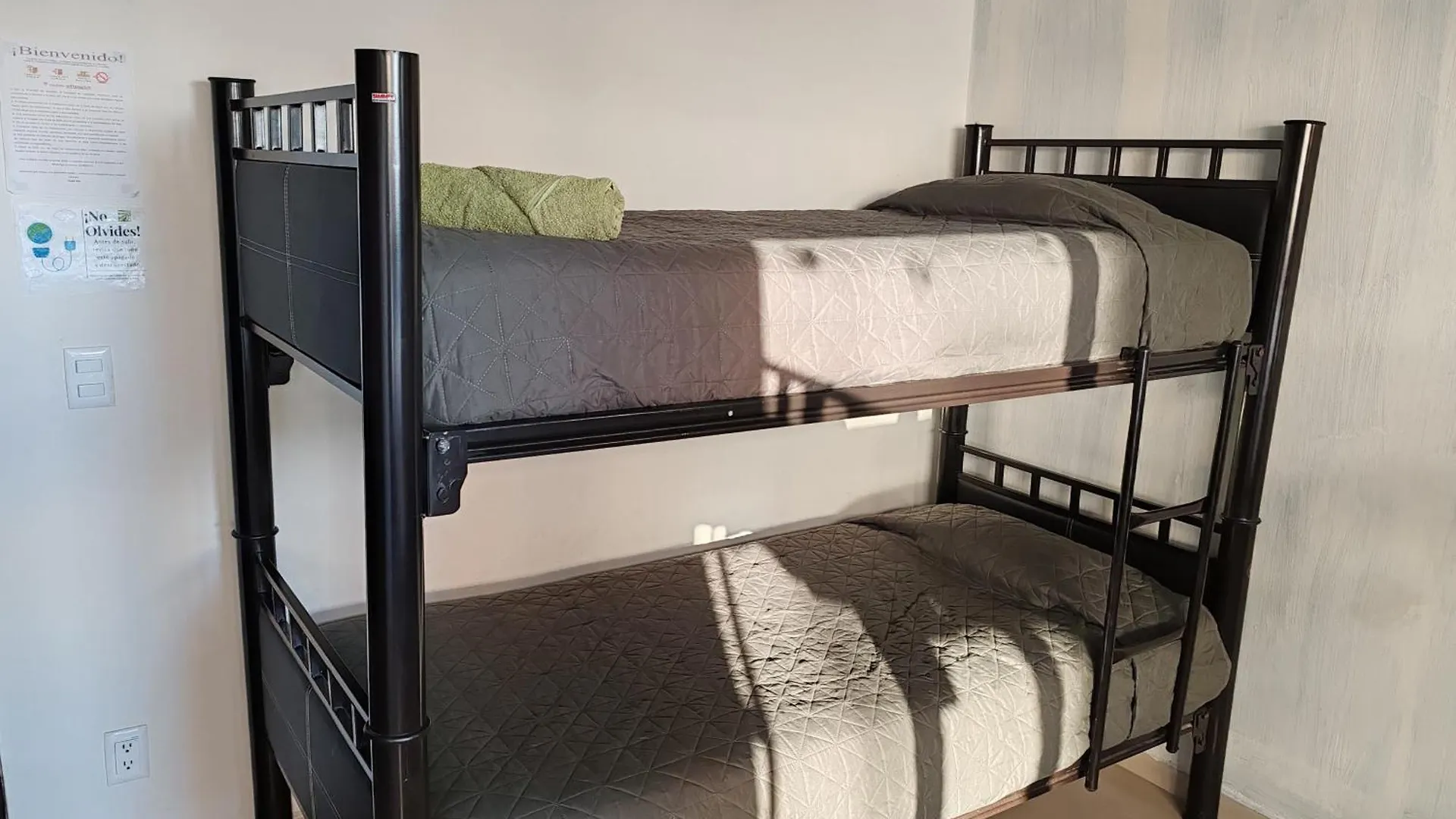 בית הארחה גואדלחארה Hostal Vitta