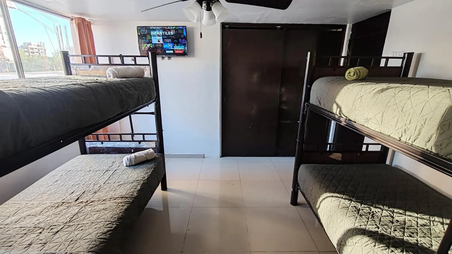 בית הארחה גואדלחארה Hostal Vitta